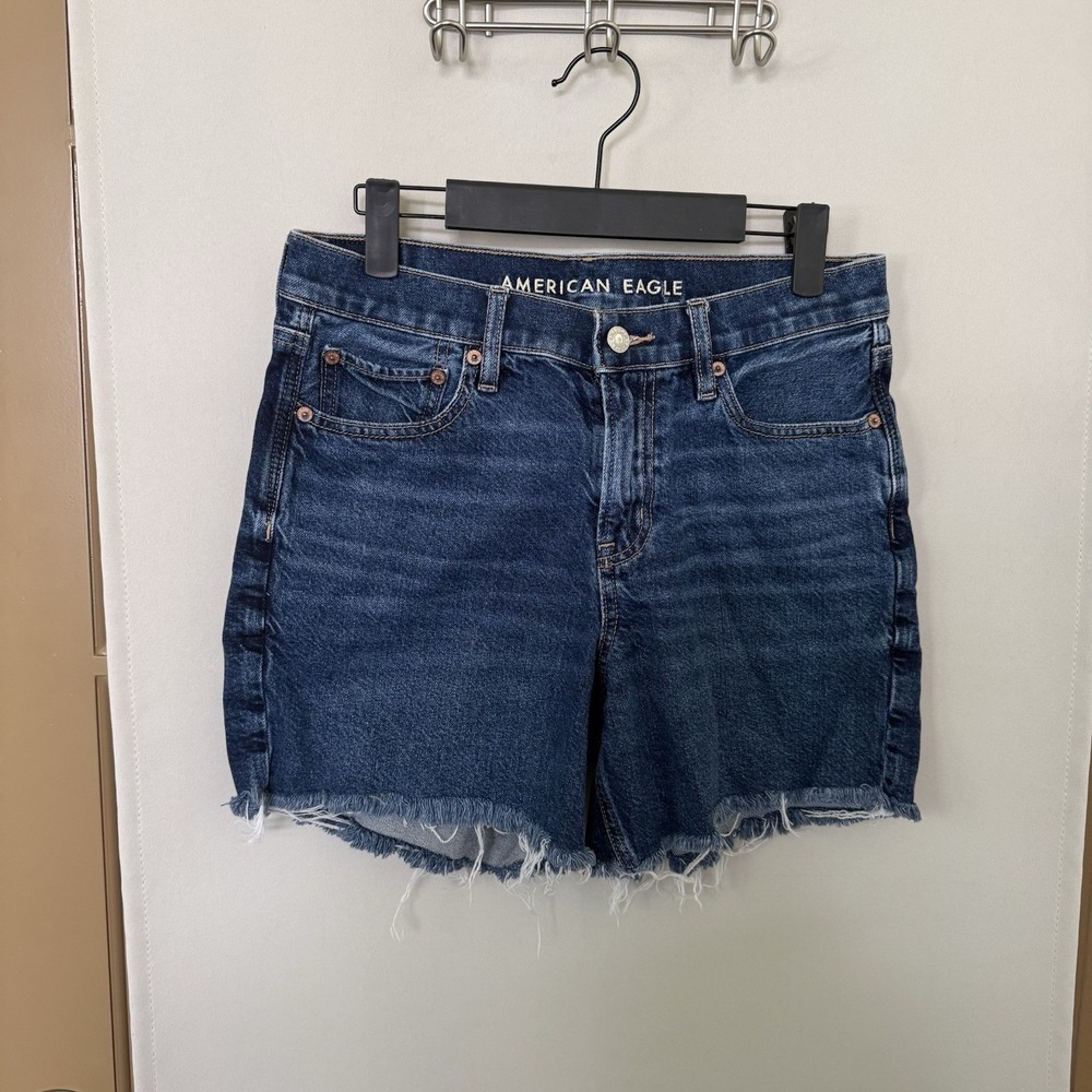 American Eagle Womens 4 Blue Medium Wash Mid Rise Cut Off Raw Hem‎ Jean Shorts